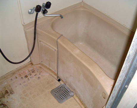 浴槽塗装 FRP浴槽 施工前
