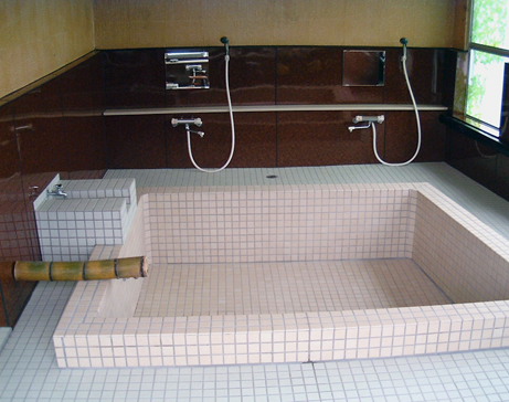 タイル浴槽 浴槽漏水補修 浴槽水漏れ修理 施工後